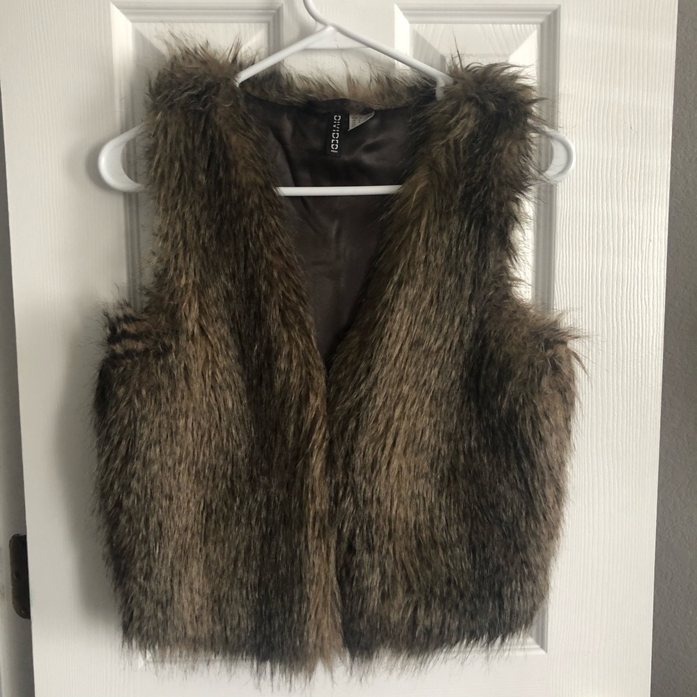 Fur vest